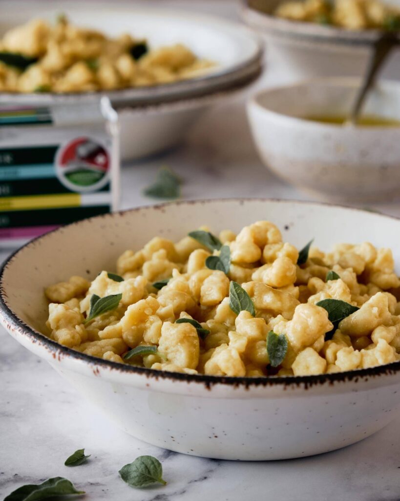 DIE BUTTER Spätzli kochen